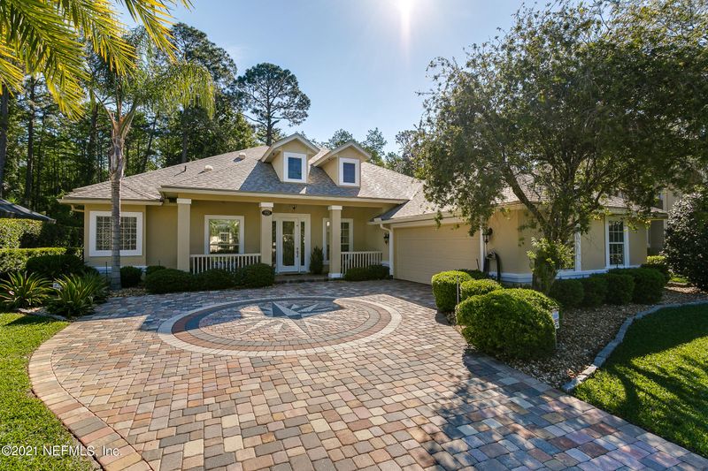 992 Oxford Dr, St Augustine, FL 32084