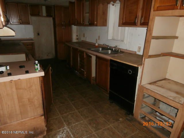 9938 Bobby Rd, Jacksonville, FL 32222