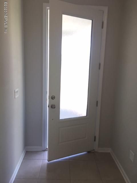 9975 Kevin Rd, Jacksonville, FL 32257