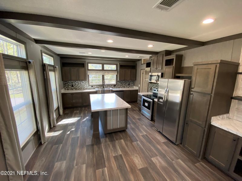 9989 Amos Ave, Hastings, FL 32145