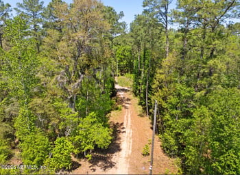 000 Black Creek Dr, Middleburg, FL 32068