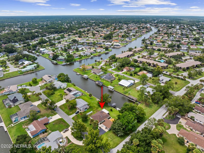 1 Cardinal Ct, Palm Coast, FL 32137