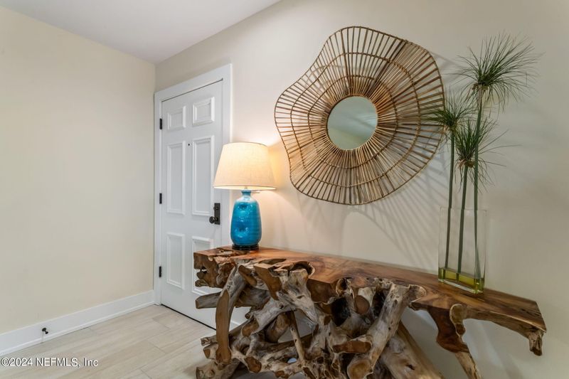 10 10th St #12 B, Atlantic Beach, FL 32233