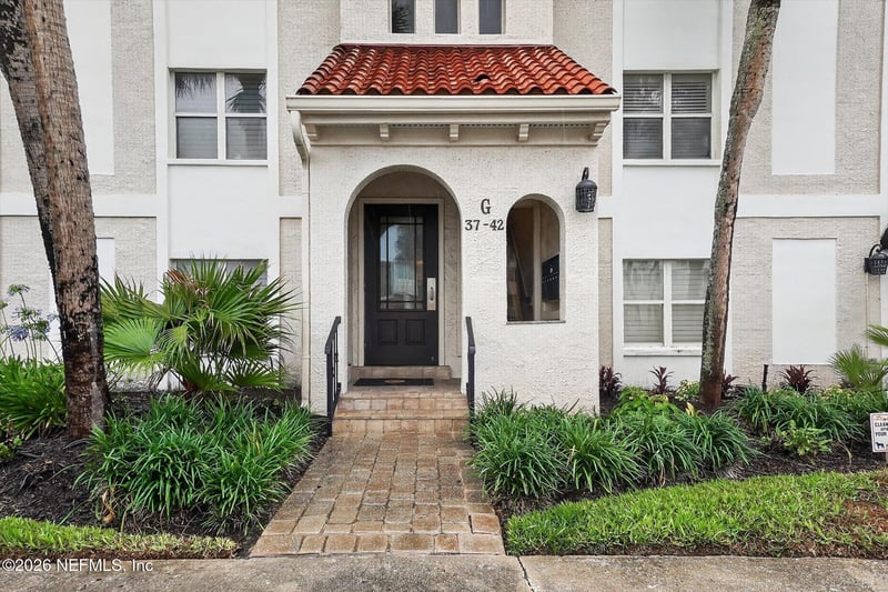 10 10th St #G42, Atlantic Beach, FL 32233