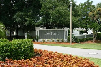 10 Lake Forest Cir N, Palm Coast, FL 32137