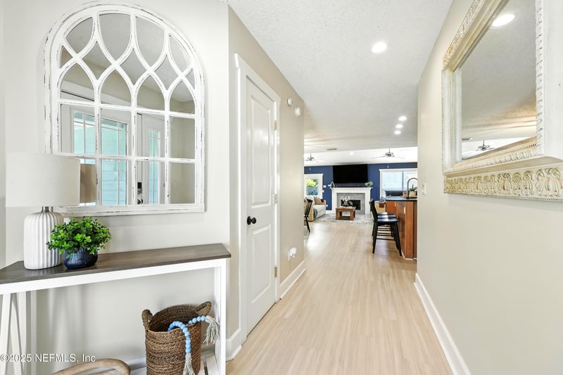 10 Quail Ln, Jacksonville Beach, FL 32250