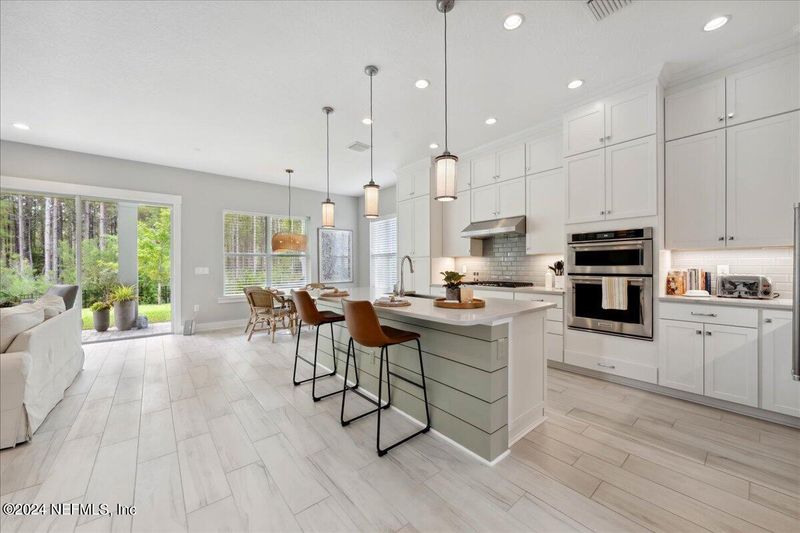 10004 Exhibition Cir, Jacksonville, FL 32256