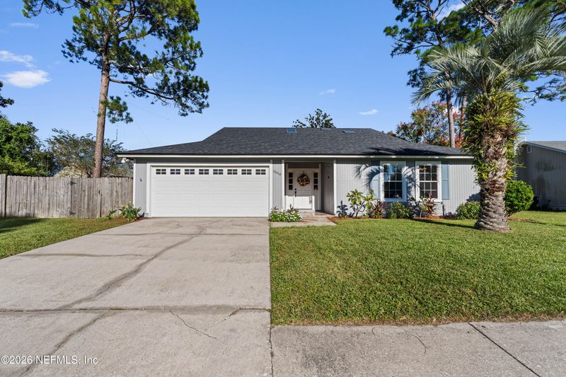 10019 Huntington Forest Blvd E, Jacksonville, FL 32257
