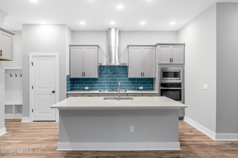 10021 Element Rd, Jacksonville, FL 32256
