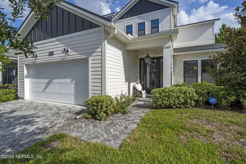 10028 Exhibition Cir, Jacksonville, FL 32256