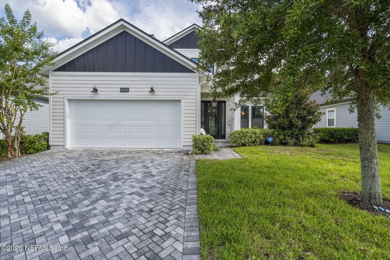 10028 Exhibition Cir, Jacksonville, FL 32256