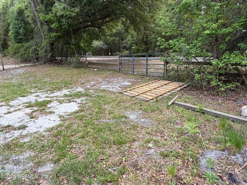10033 SW County Road Dr, Starke, FL 32640