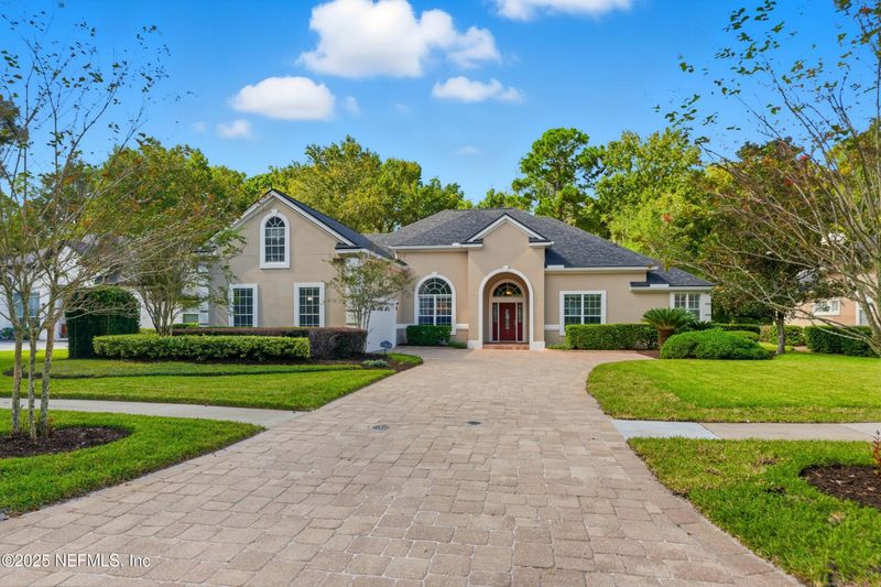 10044 Vineyard Lake Rd E, Jacksonville, FL 32256