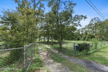 10052 Alvin Ct, Jacksonville, FL 32222