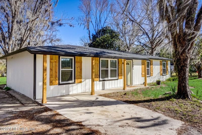 1006 Warner Rd, Green Cove Springs, FL 32043