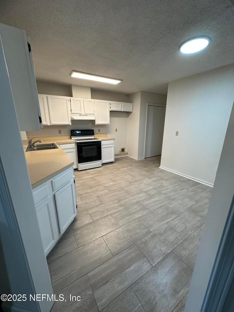 10060 Hidden Branch Dr E, Jacksonville, FL 32257