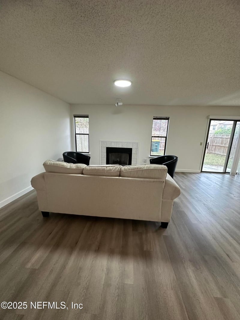 10060 Hidden Branch Dr E, Jacksonville, FL 32257