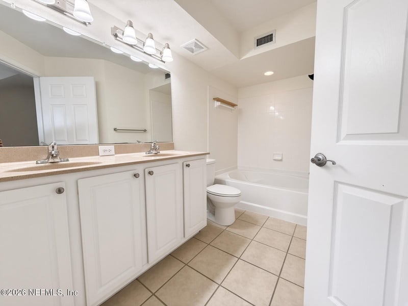 10075 Gate Pw N #1610, Jacksonville, FL 32246