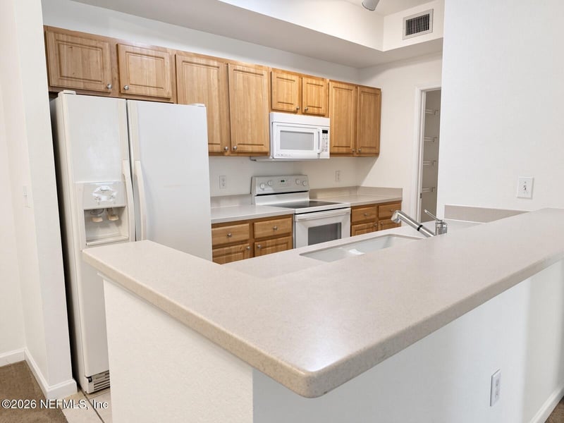 10075 Gate Pw N #1610, Jacksonville, FL 32246