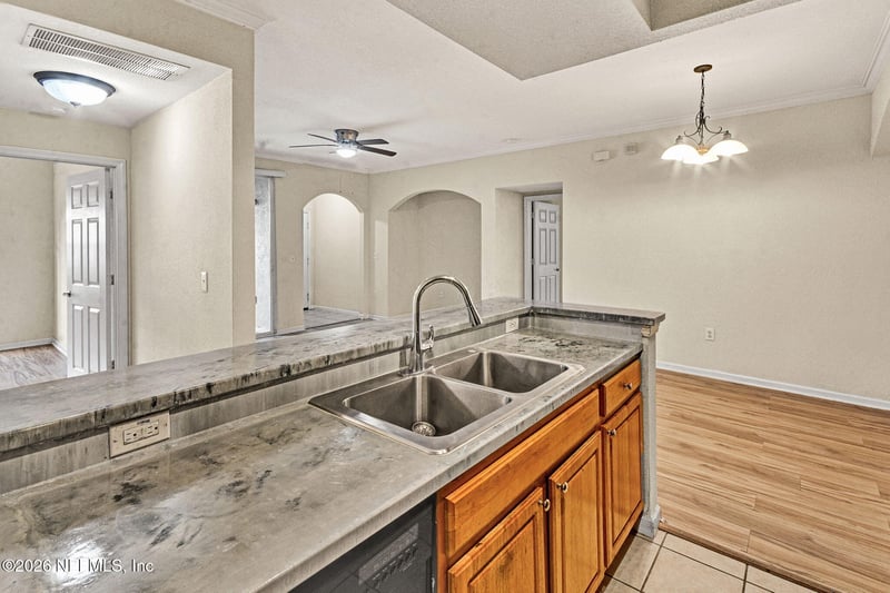 10075 Gate Pw N #2110, Jacksonville, FL 32246