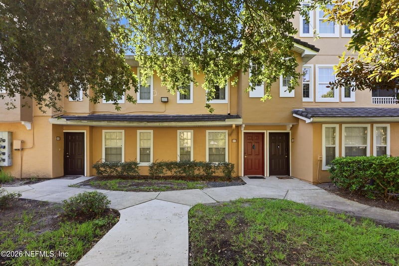 10075 Gate Pw N #305, Jacksonville, FL 32246