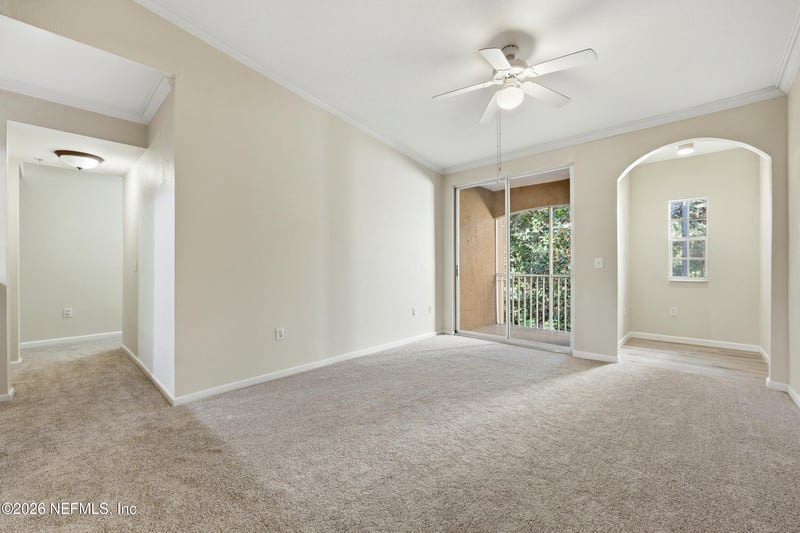 10075 Gate Pw N #305, Jacksonville, FL 32246