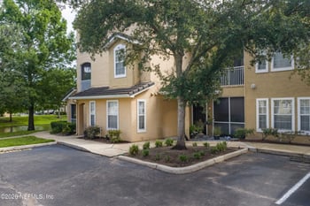 10075 Gate Pw N #908, Jacksonville, FL 32246