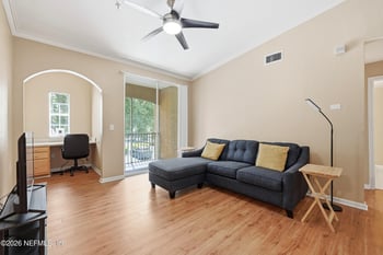 10075 Gate Pw N #911, Jacksonville, FL 32246