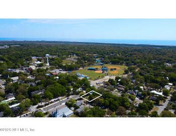 1008 Beech St, Fernandina Beach, FL 32034