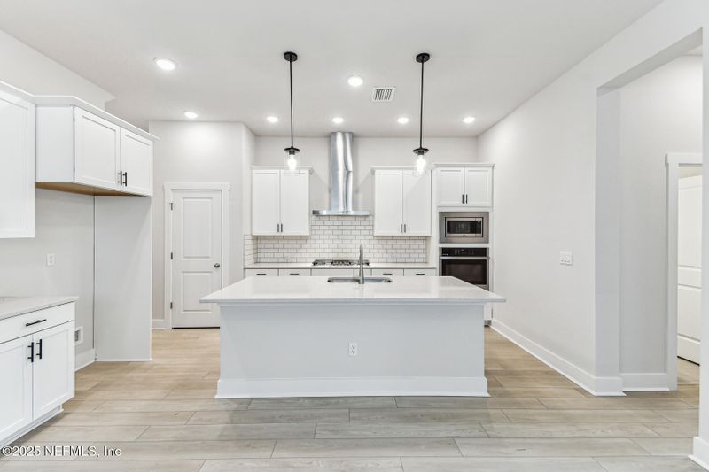 10085 Element Rd, Jacksonville, FL 32256