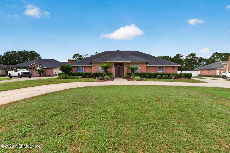 10087 Pebble Ridge Dr N, Jacksonville, FL 32220