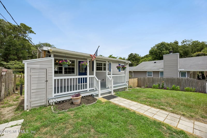 1009 Calhoun St, Fernandina Beach, FL 32034