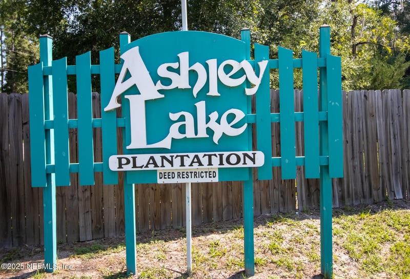 101 Ashley Lake Dr, Melrose, FL 32666