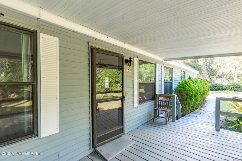 101 Pine Tree Ln, Melrose, FL 32666