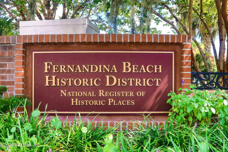 101 S 8th St, Fernandina Beach, FL 32034