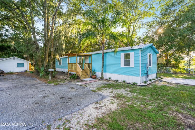 10100 Mercury Dr, Jacksonville, FL 32225