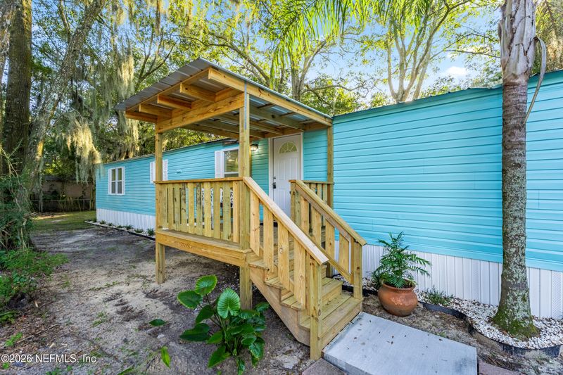 10100 Mercury Dr, Jacksonville, FL 32225