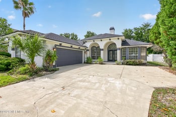 10133 Delpoint Ln, Jacksonville, FL 32246