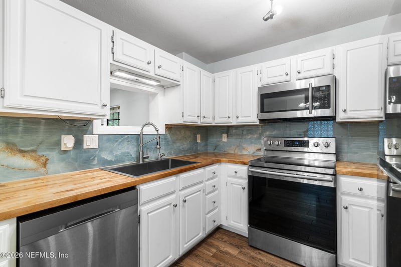 10150 Belle Rive Blvd #110, Jacksonville, FL 32256