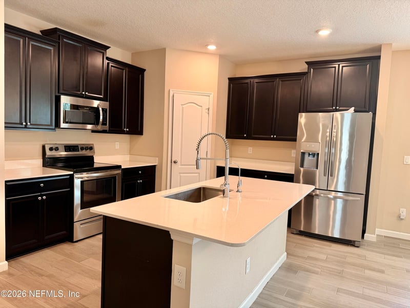 10153 Roman Ln, Jacksonville, FL 32218