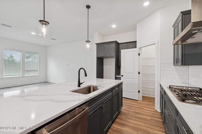 10163 Element Rd, Jacksonville, FL 32256
