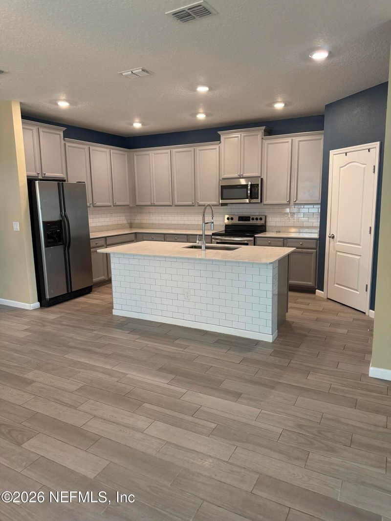 10187 Powell Creek Ct, Jacksonville, FL 32222