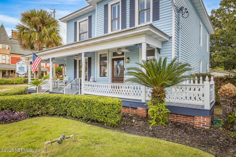 102 S 7th St, Fernandina Beach, FL 32034