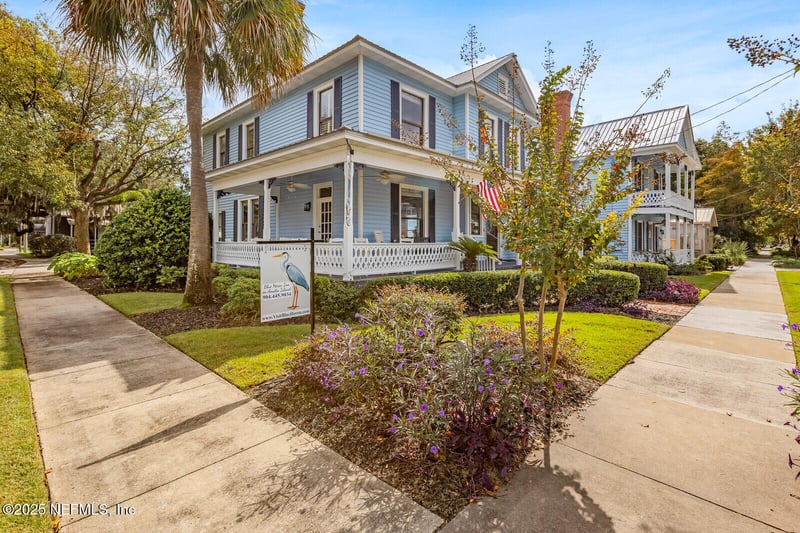 102 S 7th St, Fernandina Beach, FL 32034