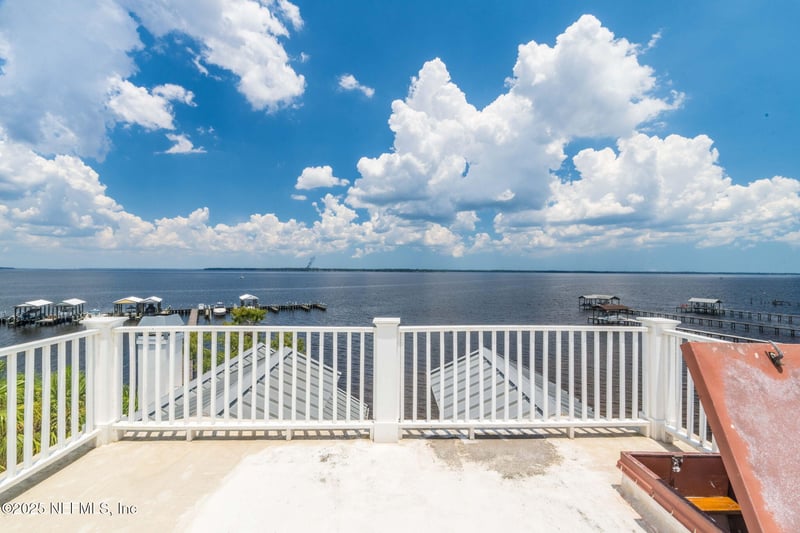 102 Yacht Club Pointe, Green Cove Springs, FL 32043