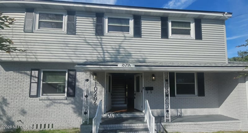 10206 Shoreview Dr N, Jacksonville, FL 32218