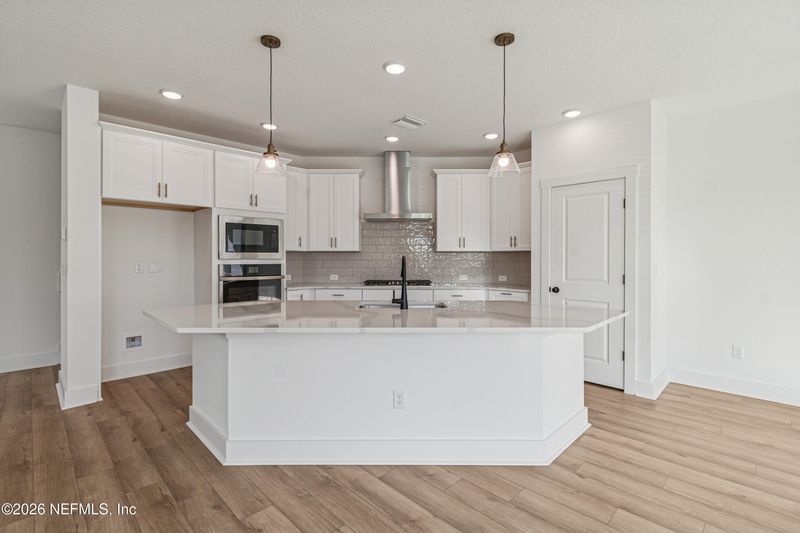 10214 Element Rd, Jacksonville, FL 32256