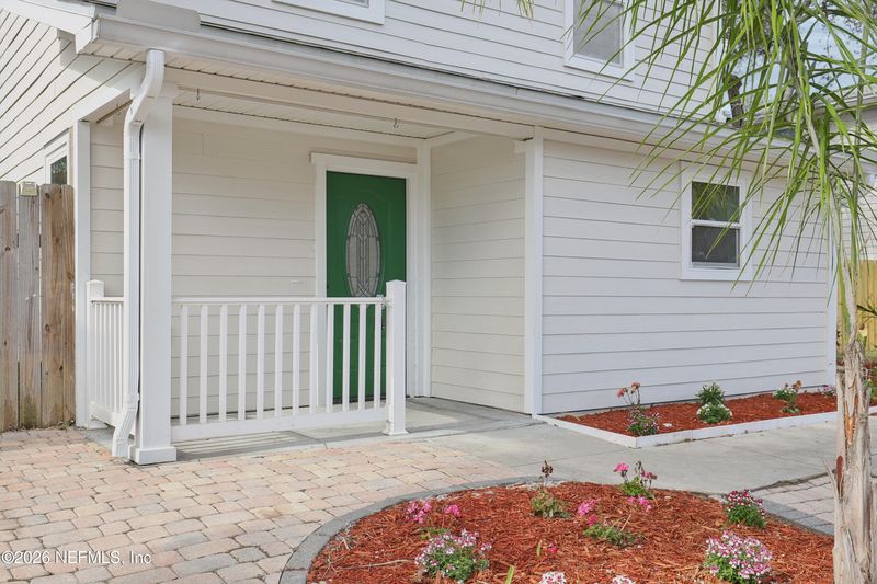 1022 Penman Rd, Jacksonville Beach, FL 32250