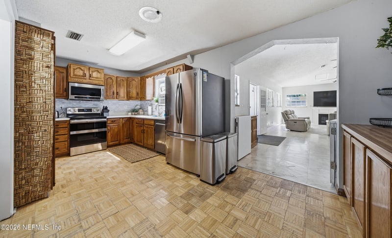 1025 Granger Dr, Jacksonville, FL 32221