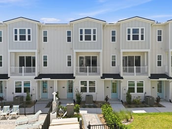 1027 N 1st Ave N, Jacksonville Beach, FL 32250